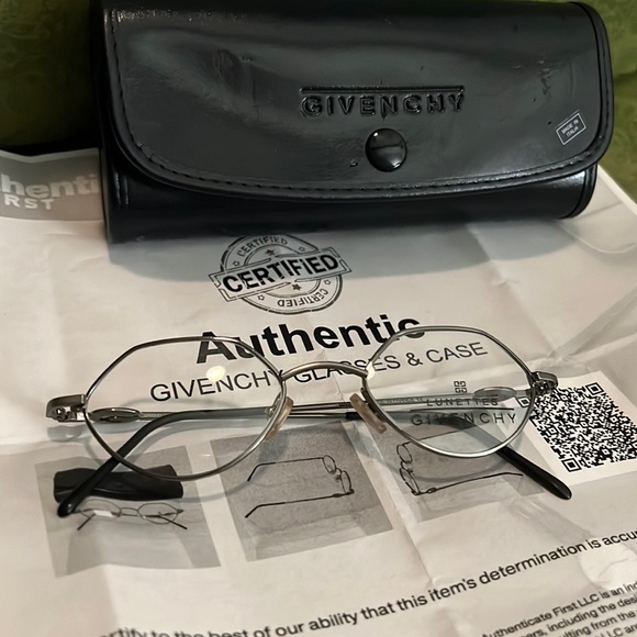 Authenticated Givenchy glasses frames - Picture 1 of 8